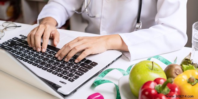 Dietitian vs. Nutritionist: Key Differences in Qualifications, Roles, and When to Consult Each