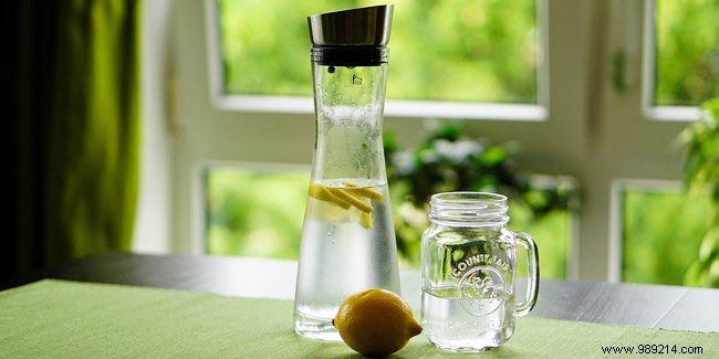 Dehydration in Seniors: Causes, Signs, and Proven Prevention Strategies