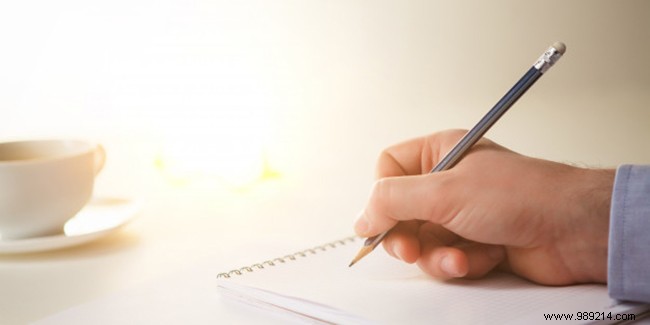 How to Write a Meaningful Death Notice: Guidance and Examples