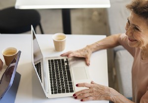 Laptop vs. Desktop for Seniors: Expert Guide to Choosing the Best Option