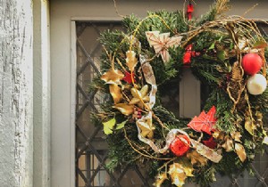 6 Best Autumn Leaves to Dry for Stunning Christmas Decorations