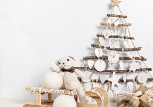 8 Eco-Friendly DIY Christmas Tree Alternatives for Small Spaces
