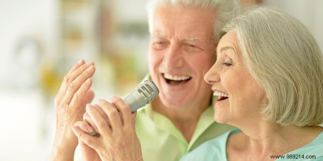 Singing in Retirement: A Joyful Hobby for Health, Mind, and Social Connection