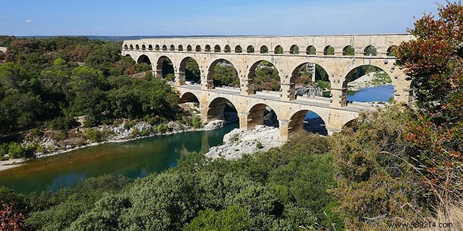 Discover Ancient Rome s Legacy in Southern France: From Nîmes to Vaison-la-Romaine Road Trip