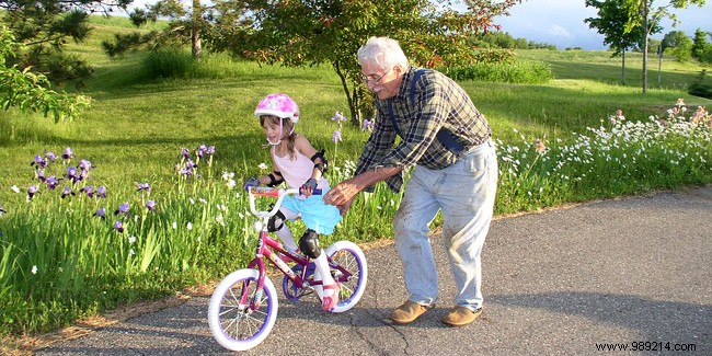 5 Fun Outdoor Activities to Enjoy with Your Grandchildren This Summer