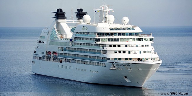 Escape Winter Blues: 2 Expert-Recommended Sunny Cruises from France