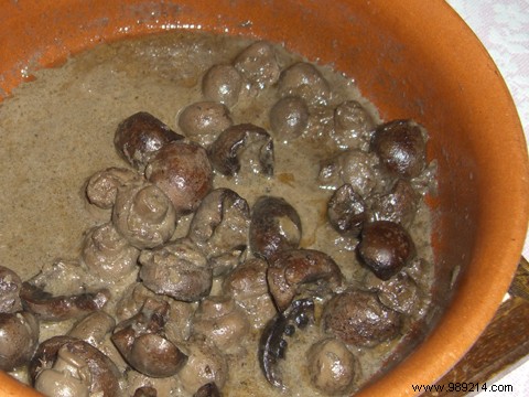 Tender Beef Kidneys in Red Wine: Easy Recipe Ready in 40 Minutes