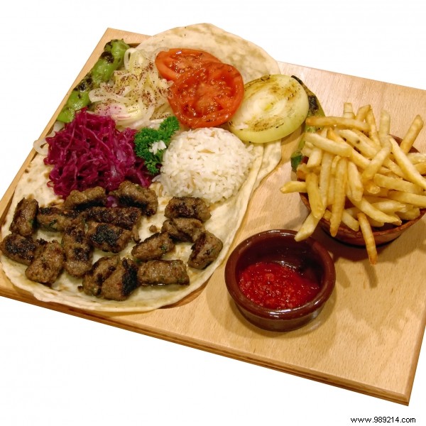 How to Choose the Perfect Meal Tray for Your Corporate Event