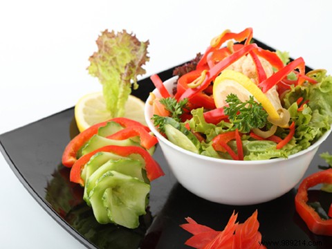 Refreshing Summer Salads and Sorbets: Light, Balanced Meals for Hot Days