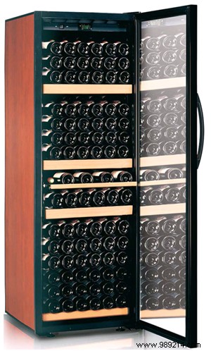 How to Store Wine Perfectly in an Apartment: Tips from a Seasoned City Wine Lover