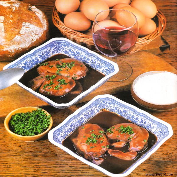 Authentic Eggs Poached in Red Wine: A Burgundian Classic