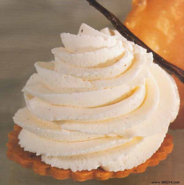 Delicate Shortbread with Vanilla Chantilly Cream, Tempura Pears & Candied Pear Duo