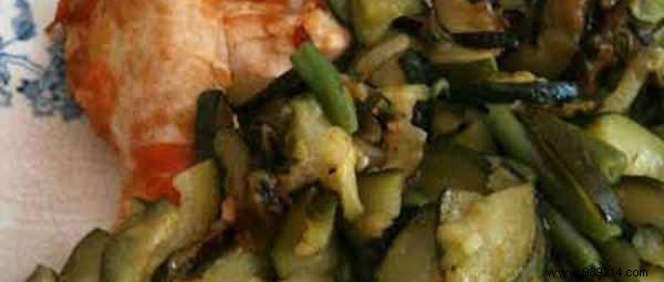 Expert Braised Chicken Thighs with Espelette Pepper and Cumin Zucchini