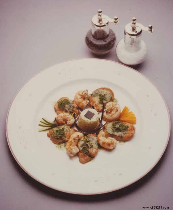 Gourmet Veal Sweetbread Medallions with Langoustines and Chervil Butter