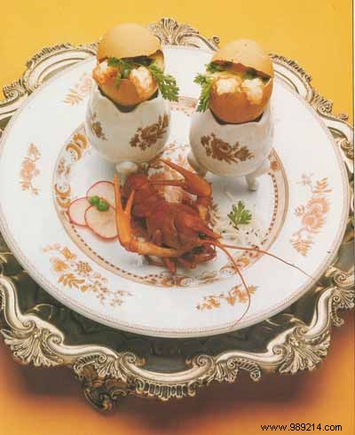 Gourmet Boiled Crayfish with Champagne Cream Sauce