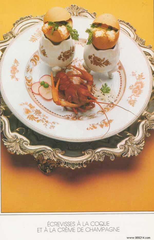 Gourmet Boiled Crayfish Tails with Luxurious Champagne Cream Sauce