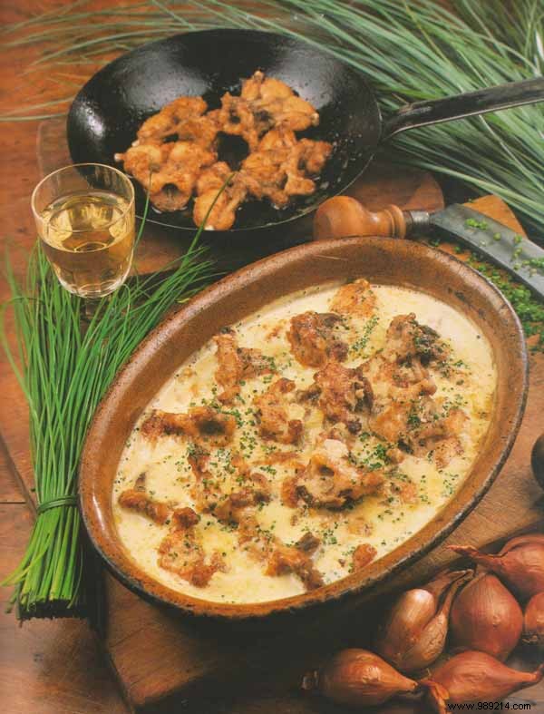 Creamy Frog Legs: Authentic Lyonnais Recipe from Regional French Cuisines