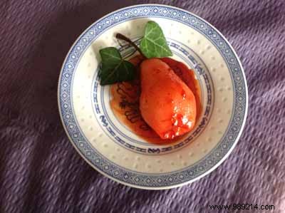 Spiced Poached Red Williams Pears: An Elegant Dessert Recipe