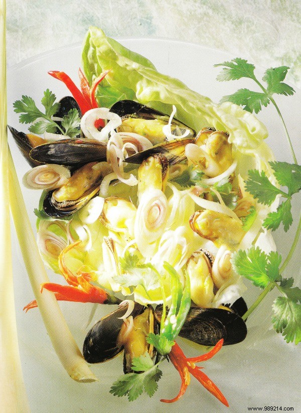 Fresh Lemongrass Mussel Salad: Authentic Recipe from Scotto Sisters
