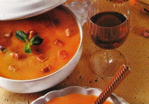 Chilled Spiced Melon Soup: Refreshing 10-Minute Recipe for 4