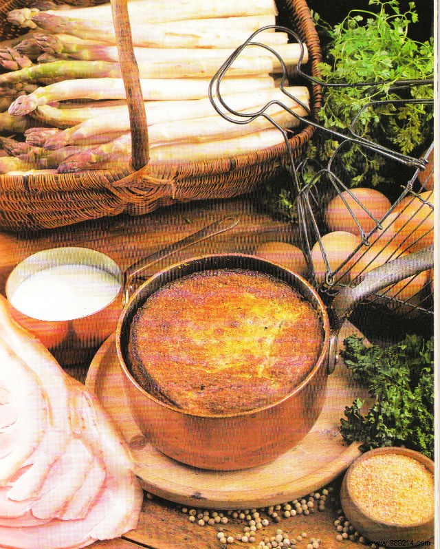 Elegant Ham Soufflé with Asparagus Tips: A Refined Lyonnais Starter