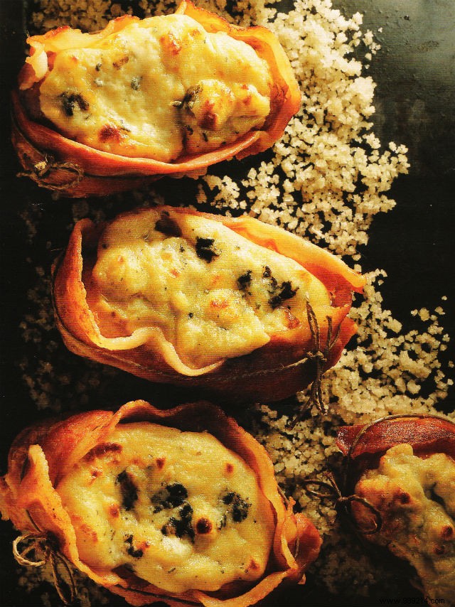 Crispy Puffed Potatoes with Roquefort Cheese and Ventrèche