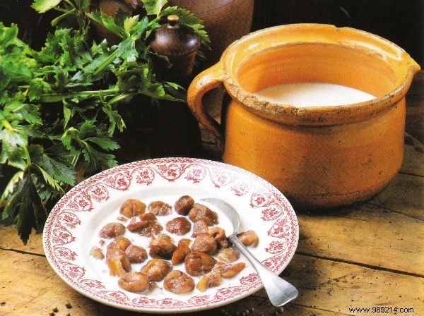 Authentic Nouzillards au Lait: Traditional Anjou Chestnuts Poached in Milk