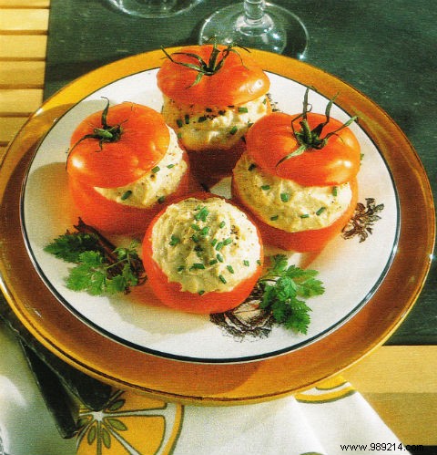 Tuna-Stuffed Tomatoes with Creamy Cottage Cheese Filling
