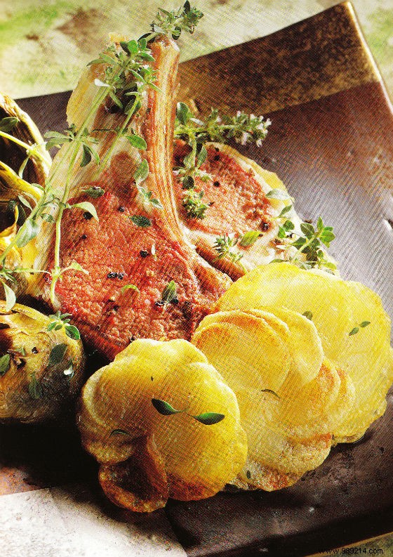 Perfectly Roasted Rack of Lamb with Thyme, Pepper, and Salt