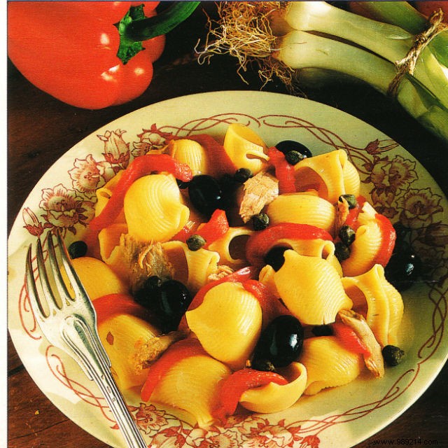 Authentic Catalan Pasta Salad with Tuna and Roasted Peppers