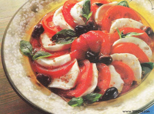 Fresh Mozzarella Salad with Marinated Peppers and Provençal Bouquet