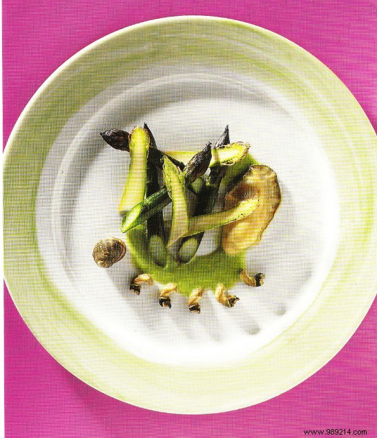 Green Asparagus Tips: Cooked and Raw with Warm Oysters and Periwinkles – Jean-Louis Nomicos Recipe