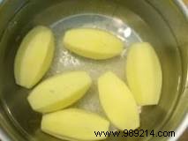 Pan-Fried Solettes with Lemon Butter Sauce: Chef Hubert s Exquisite Recipe