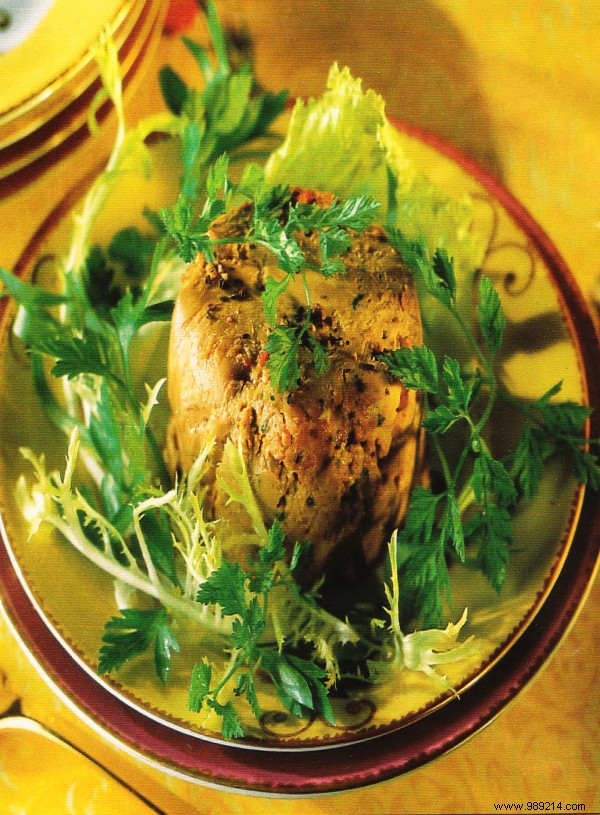 Elegant Mini Liver Pâté Cakes: Gourmet Recipe for 6