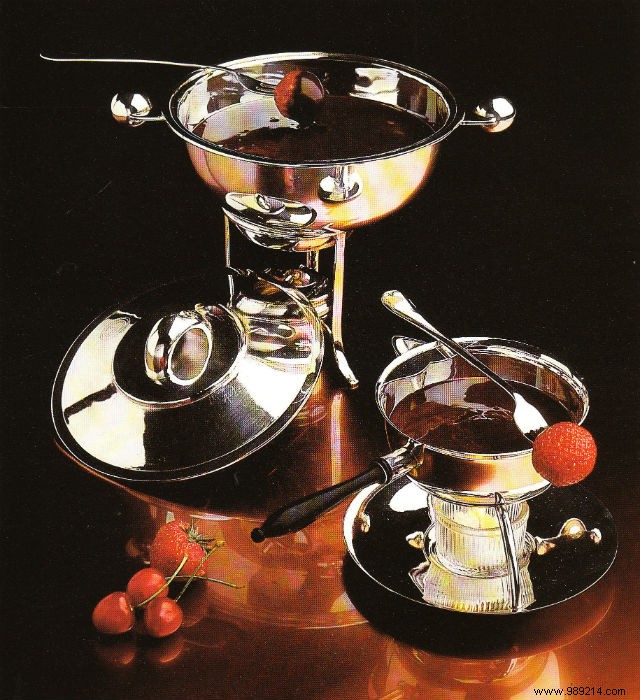 Rich Chocolate Summer Fondue: Elegant Dessert for 8