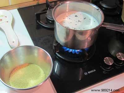 Exquisite Fine Semolina Cake with Caramel and White Chocolate – Recipe for 6