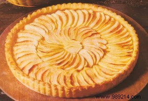 Classic Homemade Apple Pie Recipe with Flaky Shortcrust Pastry