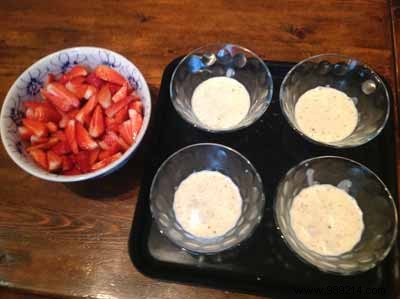 Silky Tahitian Vanilla Panna Cotta Verrines with Gariguette Strawberries and Speculoos