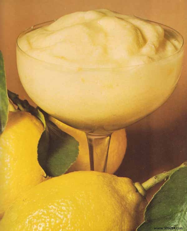 Classic Lemon Mousse: Light, Tangy Dessert Recipe for 5-6