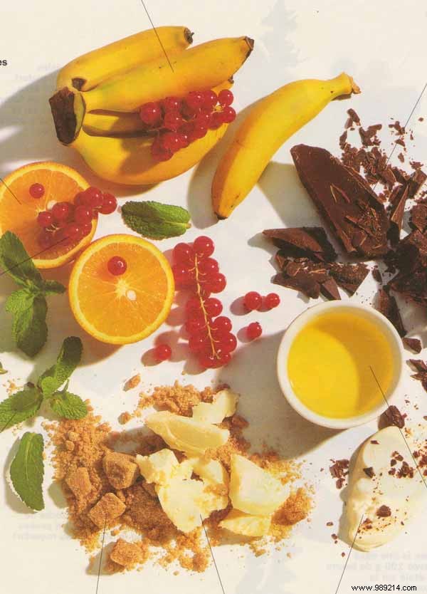 Flambéed Bananas with Chocolate-Orange Sauce: Elegant Dessert Recipe for 6