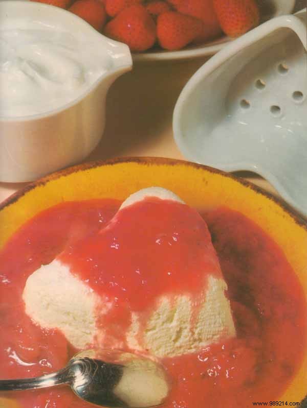 Cream Hearts: Elegant Chilled Dessert with Strawberry Syrup