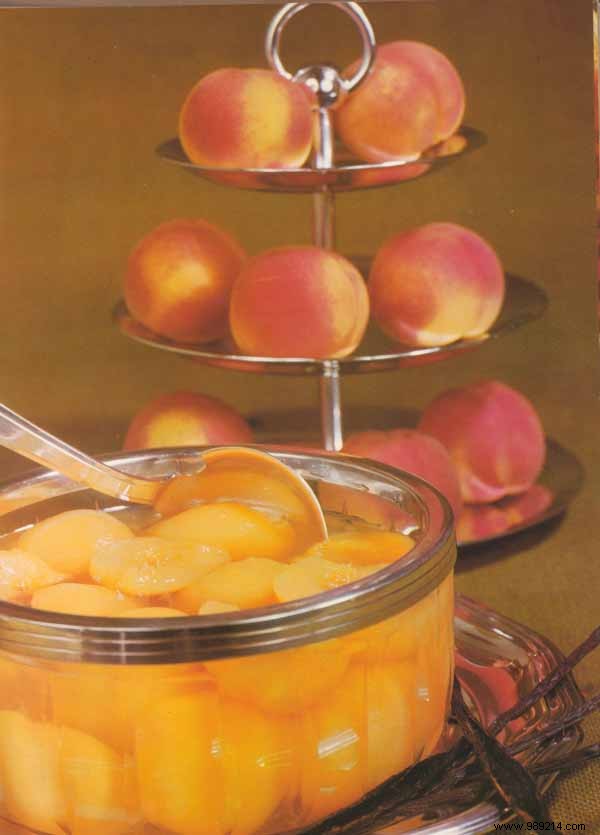 Classic Vanilla Peach Compote Recipe – Simple & Delicious for 6