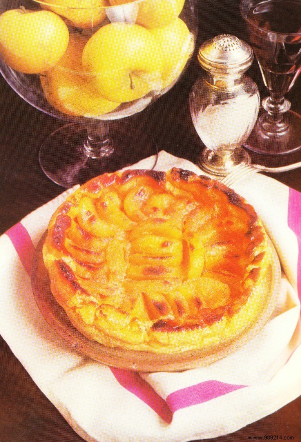 Classic Tarte Tatin Recipe: Authentic French Upside-Down Apple Tart for 6