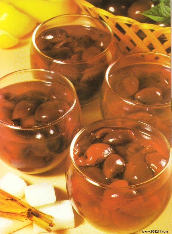 Classic Cherry Soup Recipe – Serves 6 in 45 Minutes