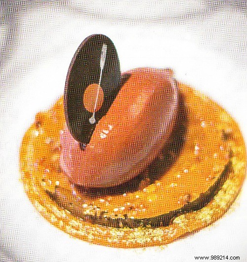 Decadent Mocha Cream Dessert: Spiced Ganache, Chocolate Nibs Crunch & Silky Caramel Sauce