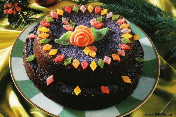 Rich Chocolate Pecan Cake: A Decadent Baking Classic