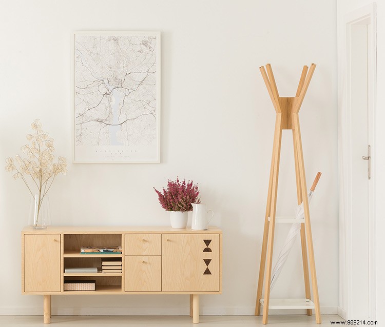 6 Expert Decorating Ideas to Maximize Style and Space in Your Small Apartment