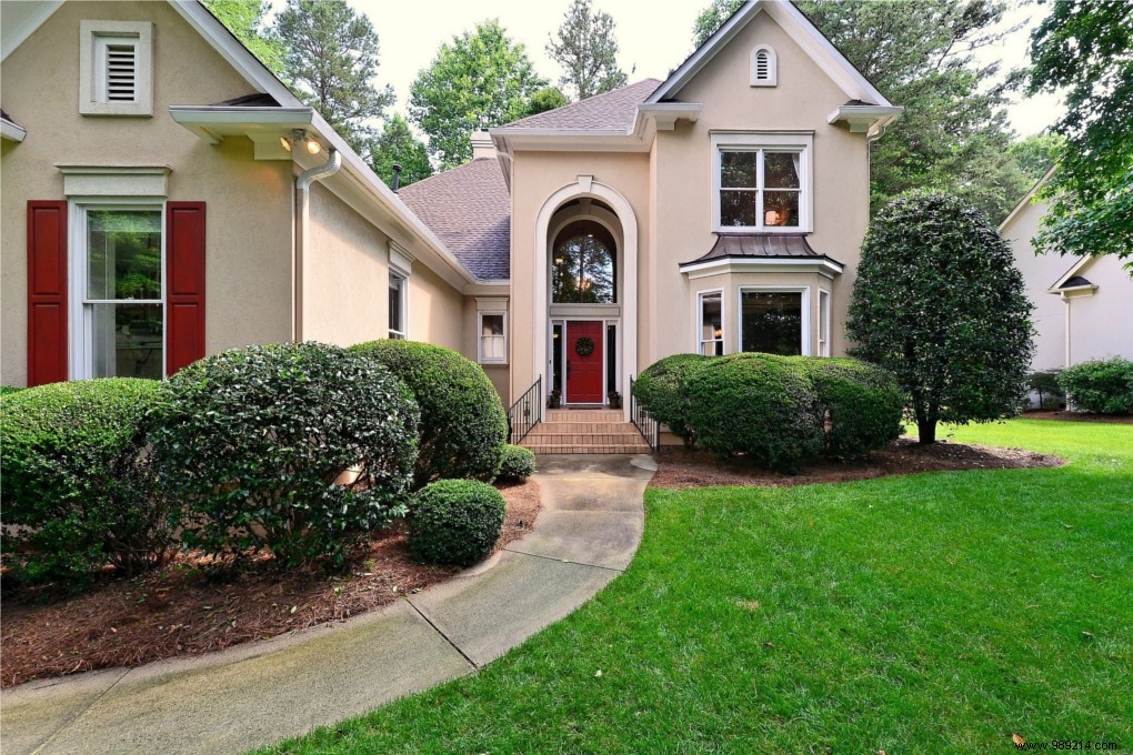 Transform Your Garden Entrance: Stunning, Practical Designs from Landscape Experts