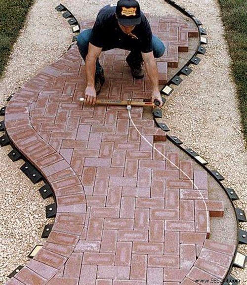 Expert Guide: Natural Materials to Elevate Your Garden Design