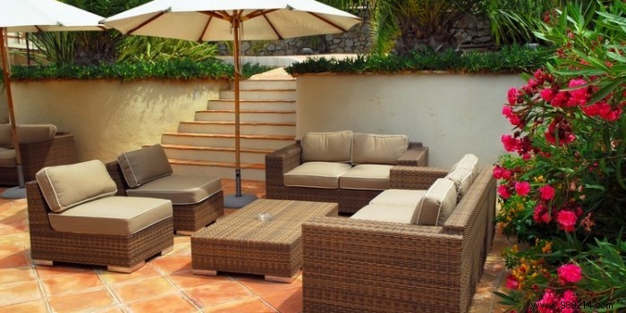Expert Guide: How to Choose Durable Patio Furniture for Your Terrace